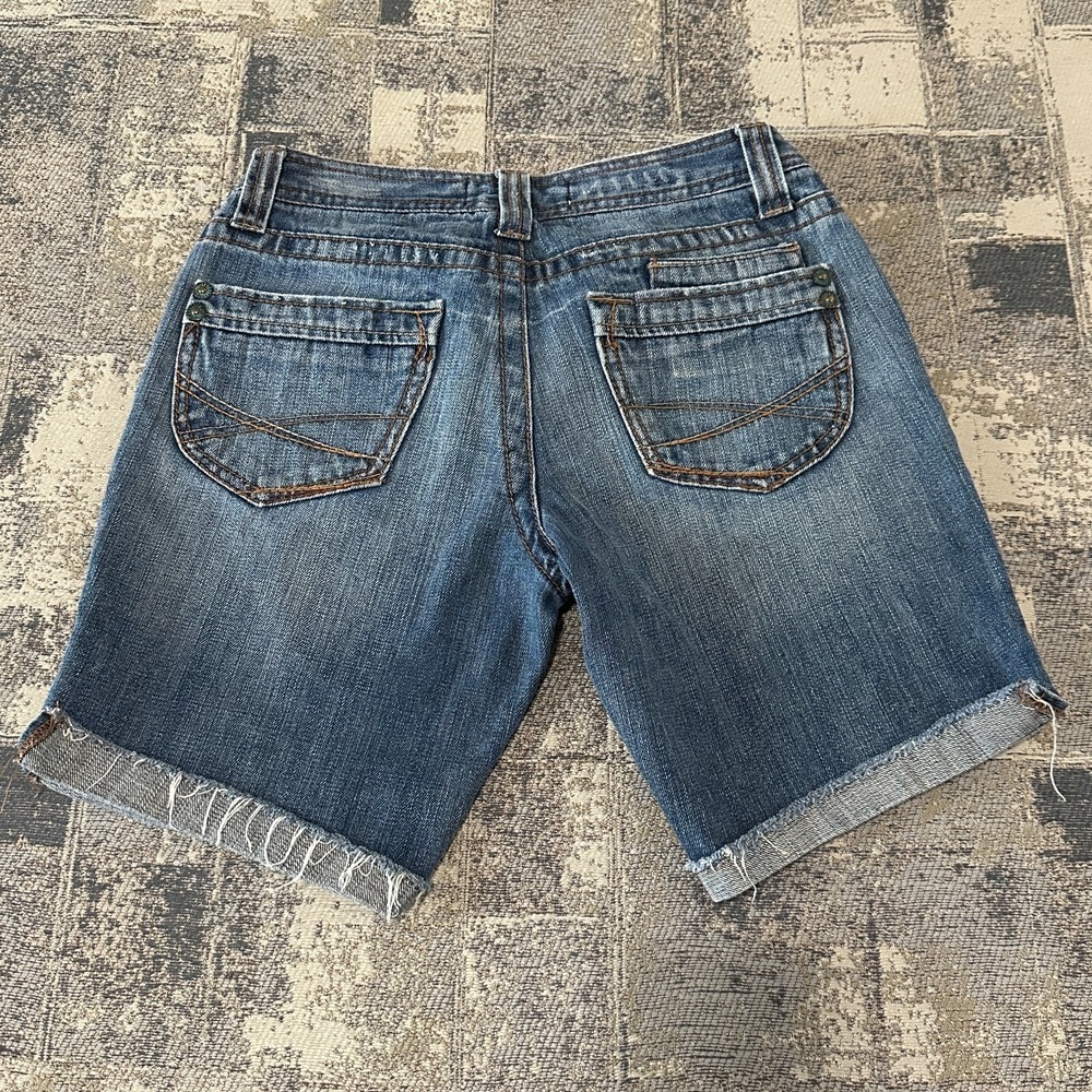 Aeropostale Jean Denim Bermuda Shorts Distressed‎ Raw Edge Cuffed size 3/4